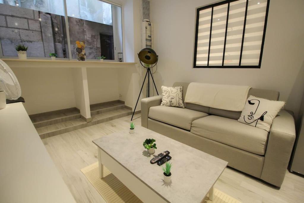 La Bd : Joli T2 Renove /Wi-Fi/Centre-Ville Angoulême Dış mekan fotoğraf